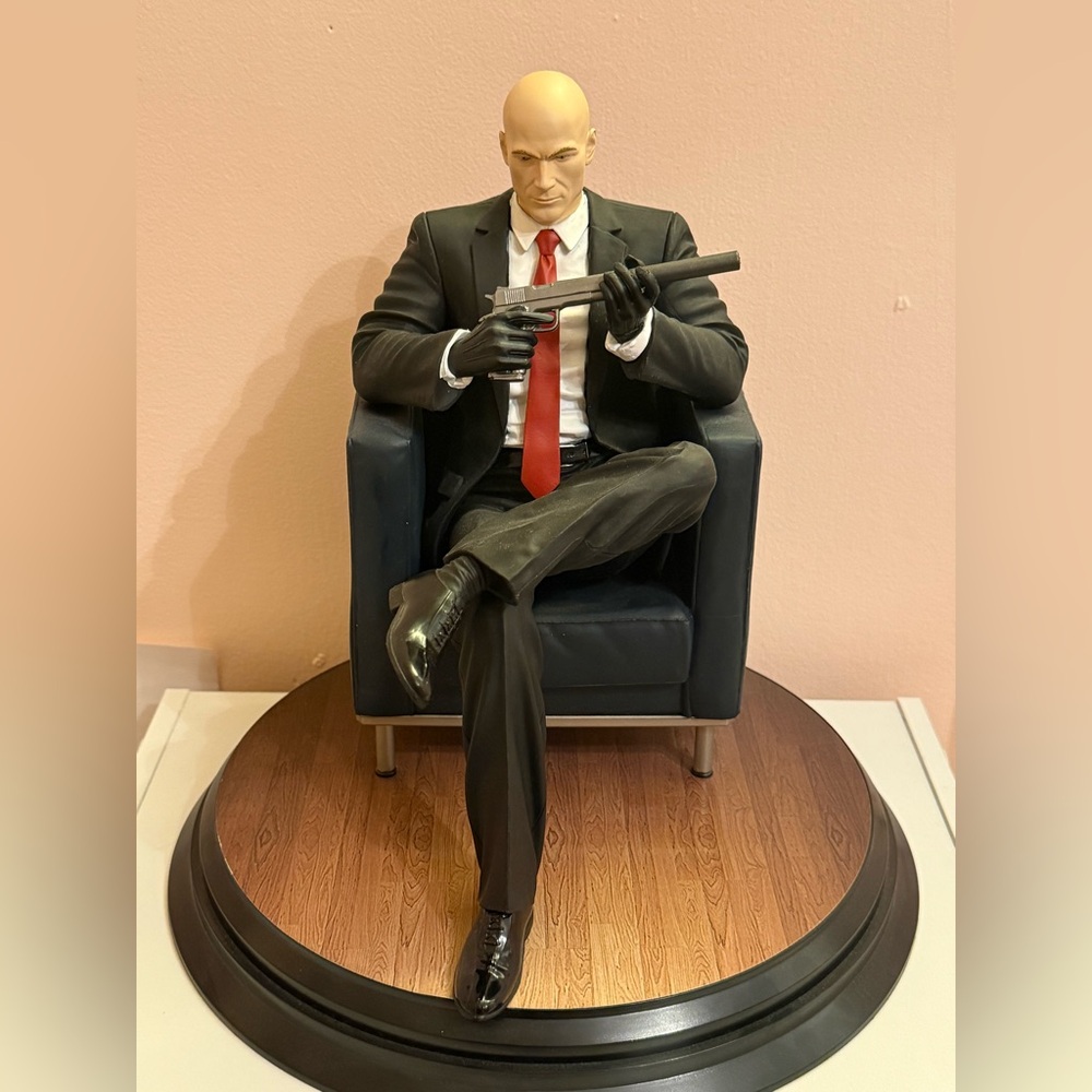 Hitman Agent 47 Collectors Edition Figurine